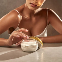 Crème hydratante Lily Satin, 250 g