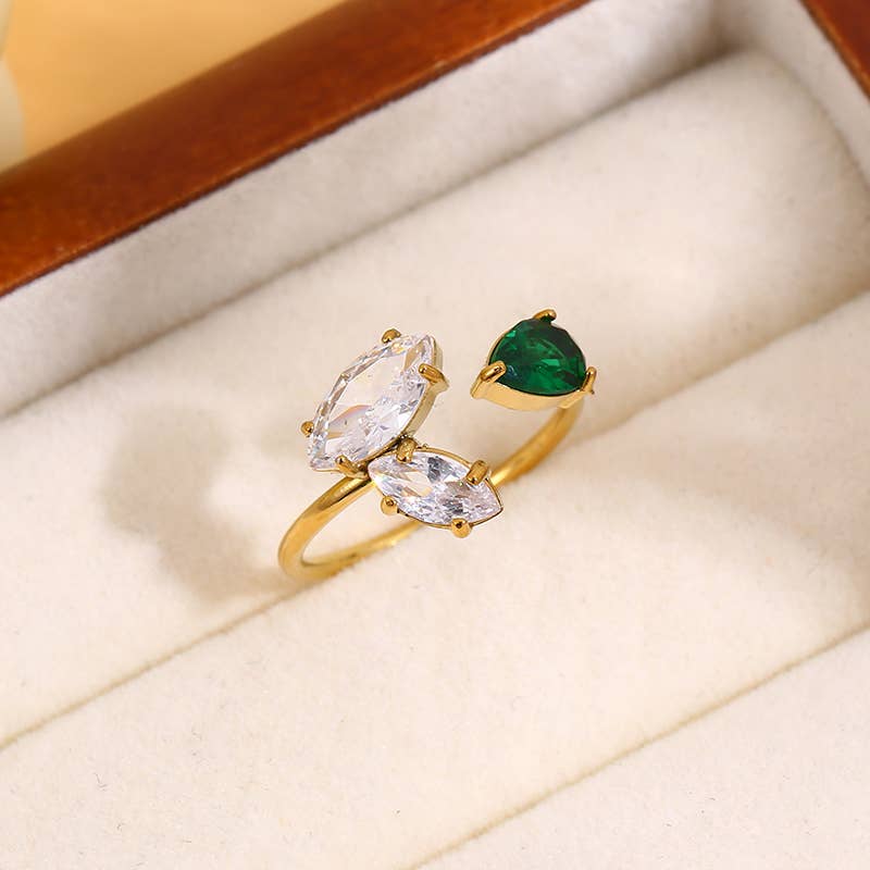 Bague Dorée Ligne Avec Oxydes De Zirconium Vert Et Blanc