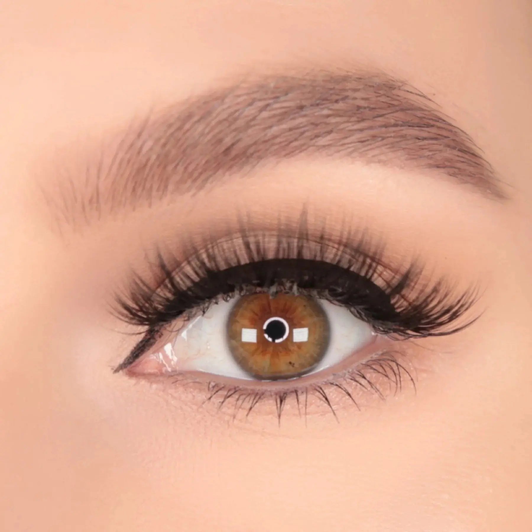 BPerfect X Ellie Kelly - Collection universelle de cils - Lion - JosikaBeauty